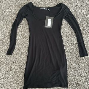 PrettyLittleThing Black 3/4 sleeve Mini Dress - Size US 00